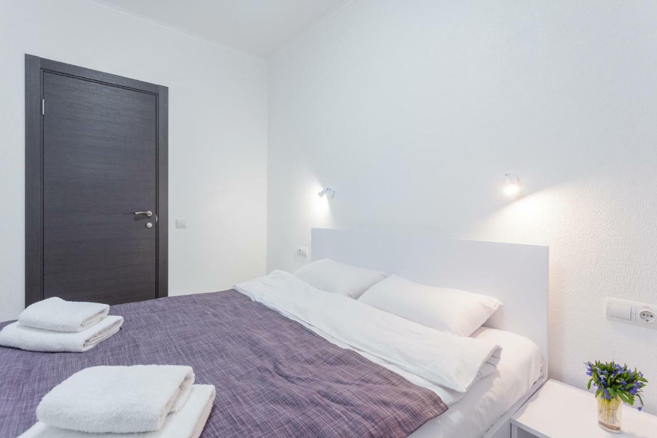Skyhome Na Nauky Kyiv Exterior photo